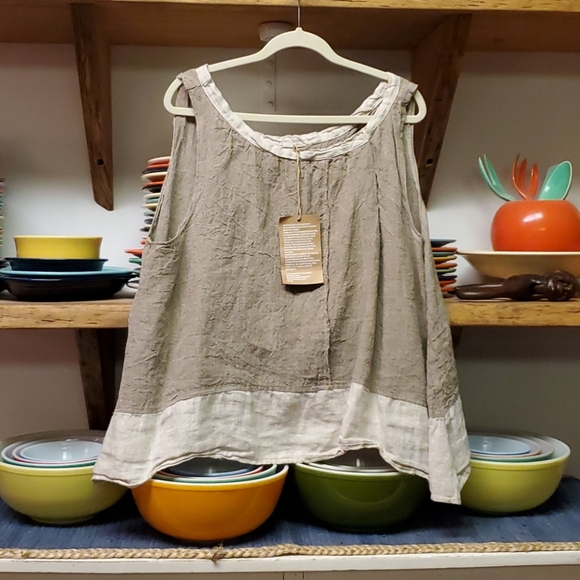 "2"💥SOLD OUT💥Magnolia Pearl raw linen tank top - Picture 1 of 8